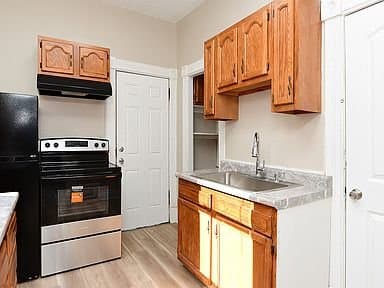 Omaha House: 4529 Charles St