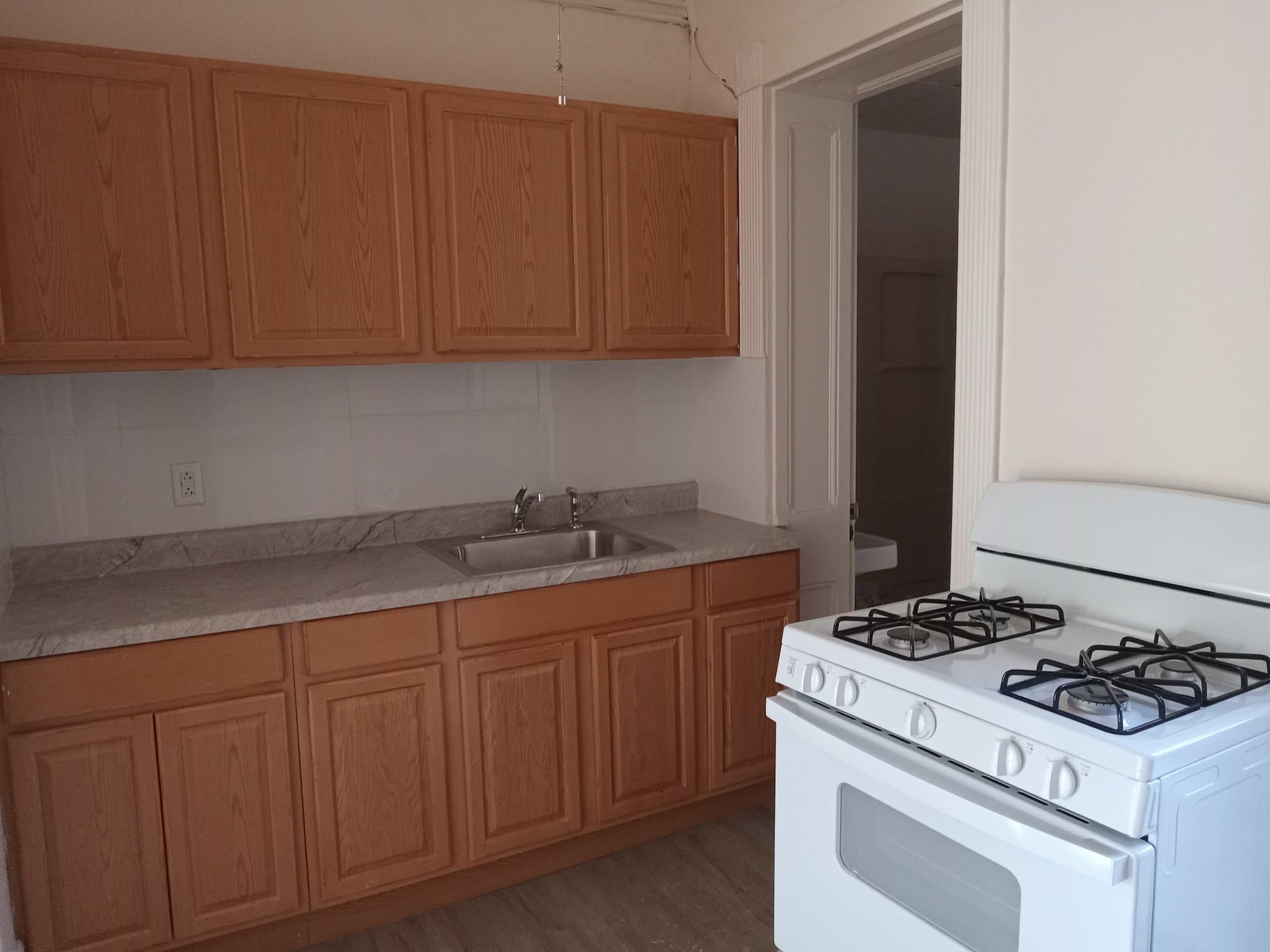 Reading Apartment: 1029 Penn Street