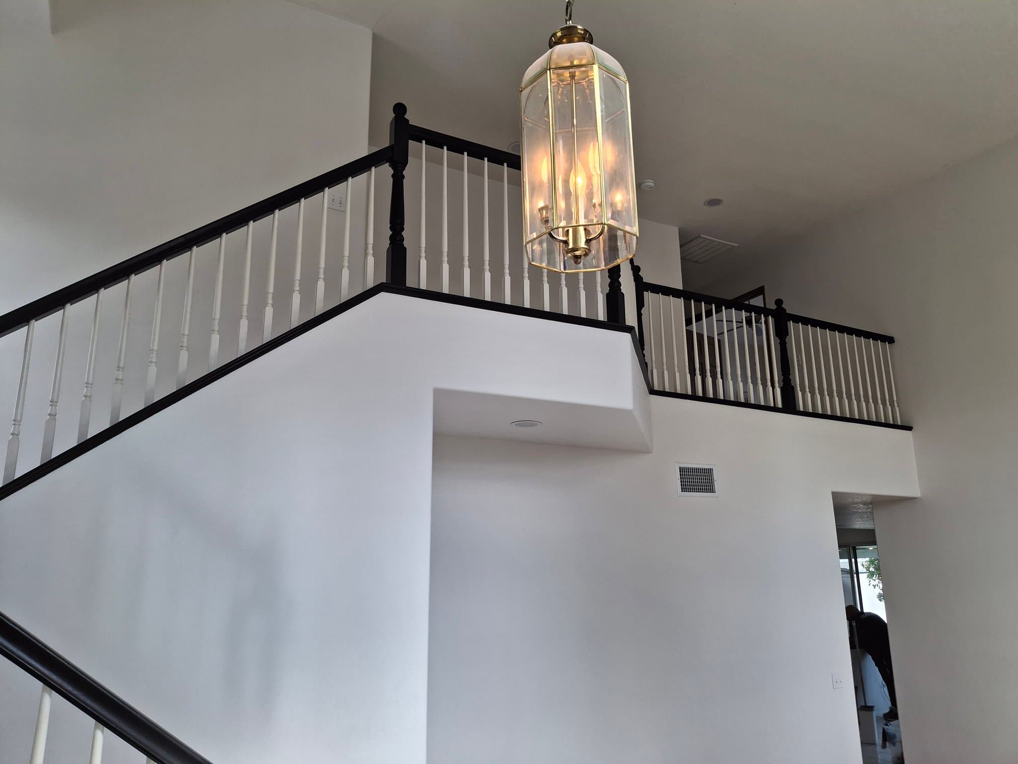 Murrieta House: 30451 Mendocino Way