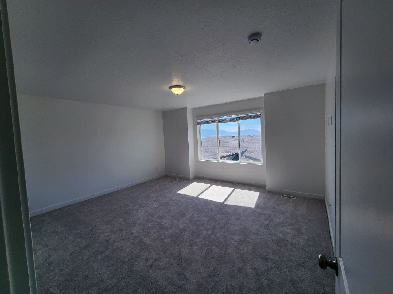 Saratoga Springs Townhome: 1553 W Charmer Ln