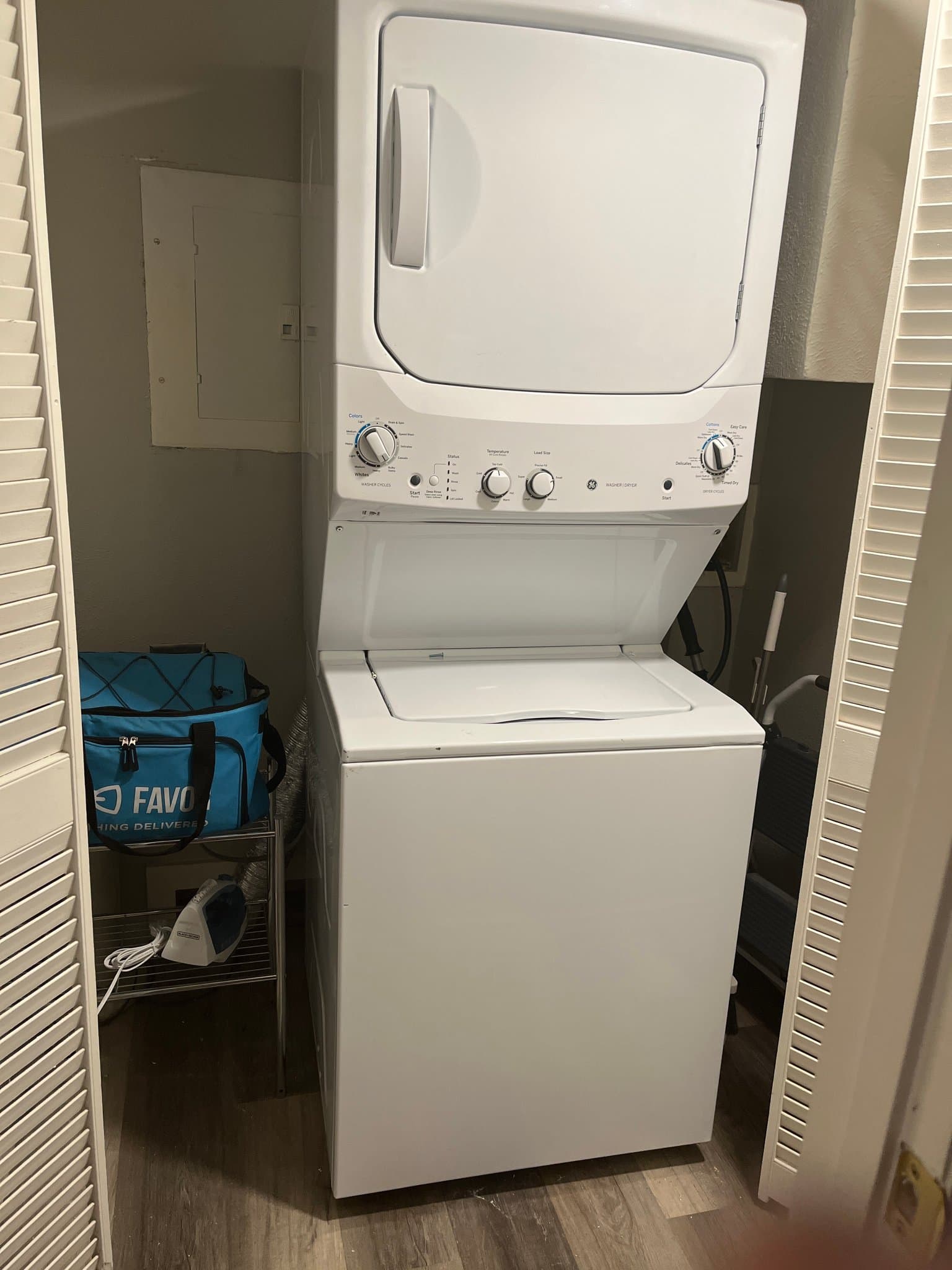 Dallas Townhome: 3045 Park Ln