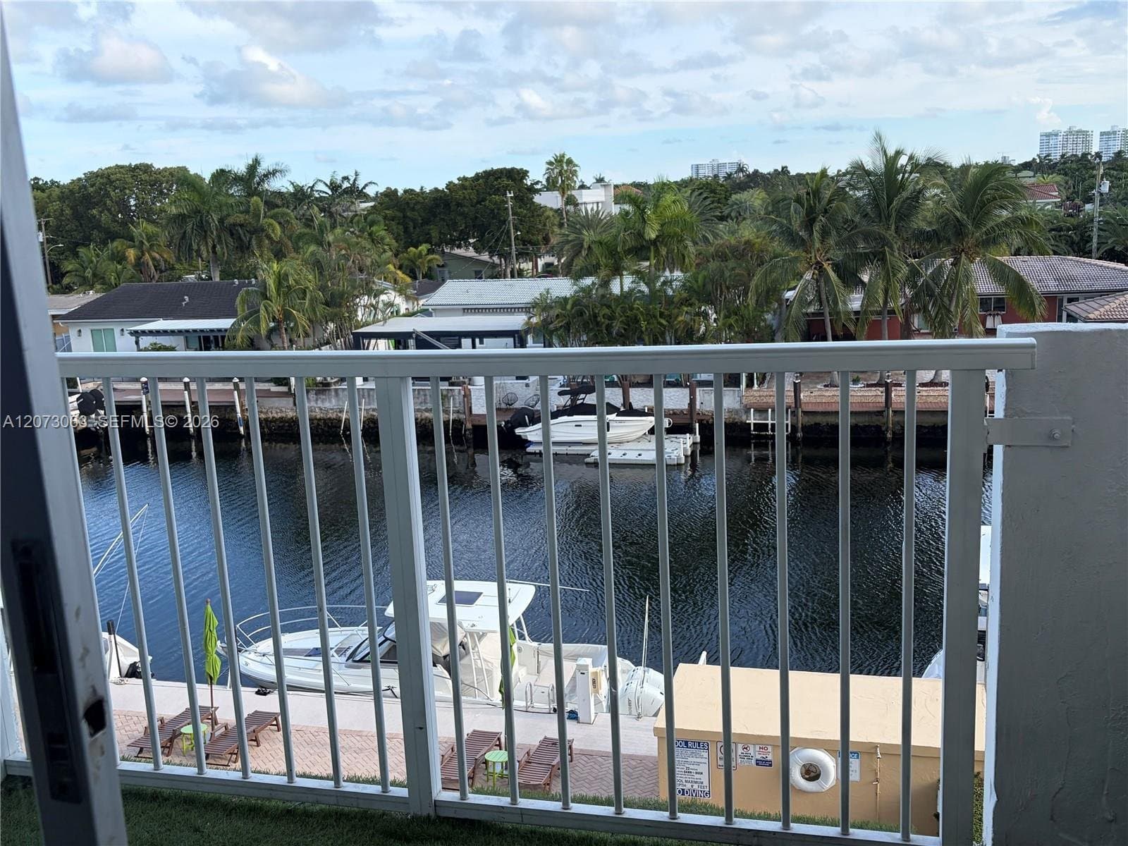 NORTH MIAMI Condo: 2000 NE 135th St