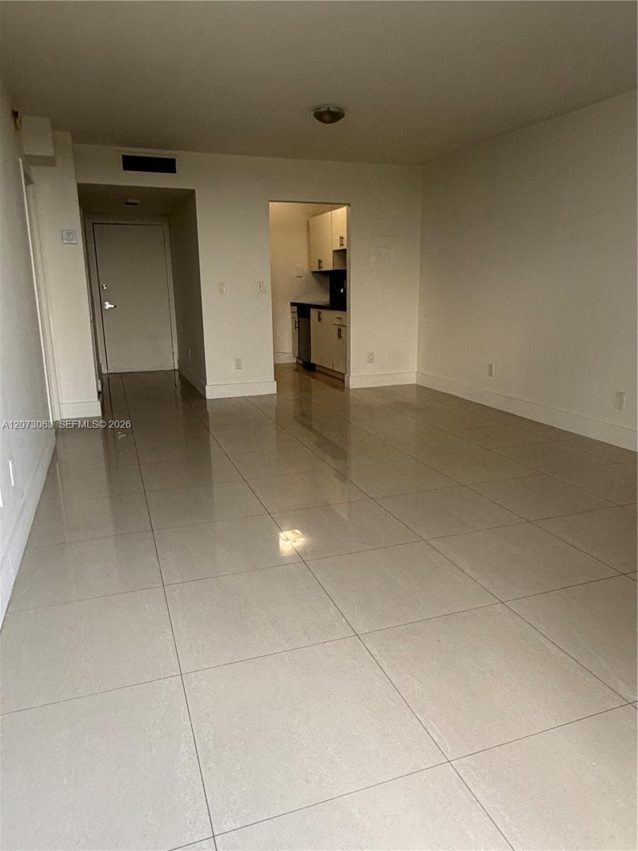 NORTH MIAMI Condo: 2000 NE 135th St
