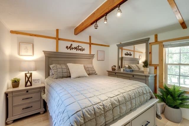Mt. Laguna House: 10545 Sunrise Highway