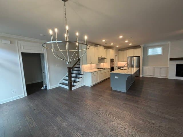 Alpharetta House: 570 Turlington Place