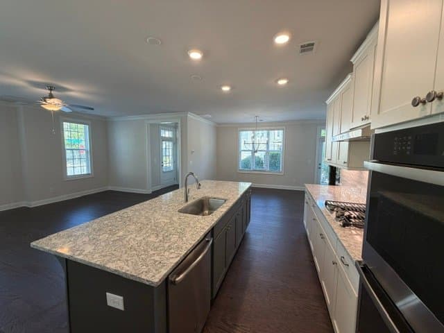 Alpharetta House: 570 Turlington Place