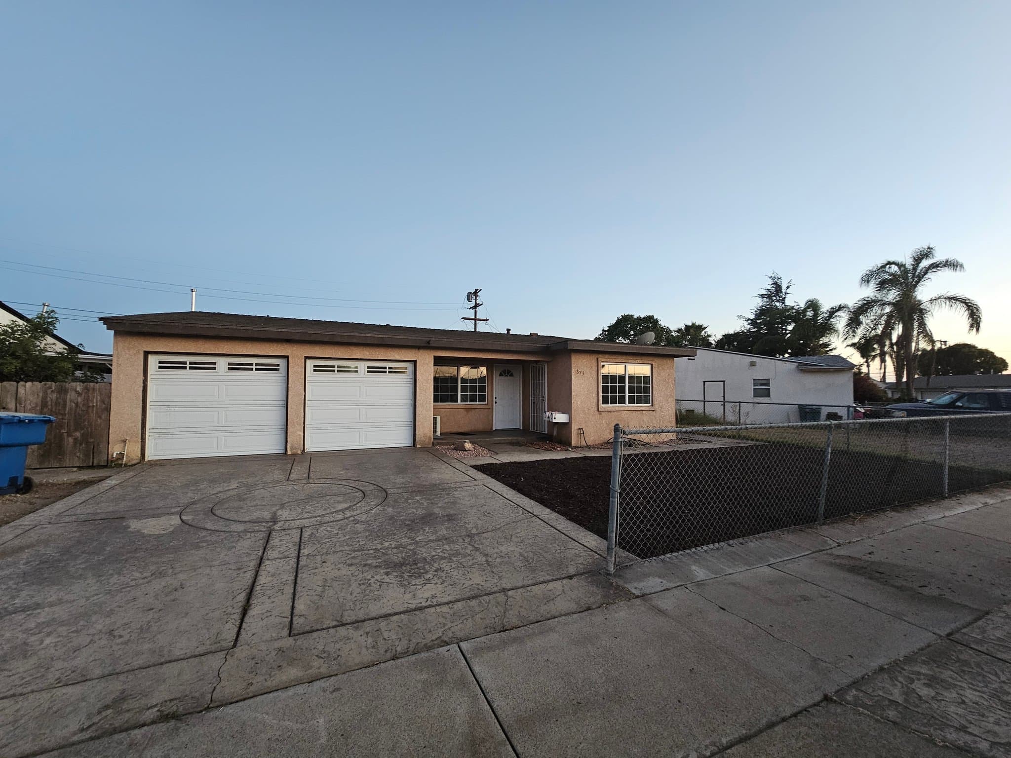 Chula Vista Multiplex: 873 Riverlawn Ave