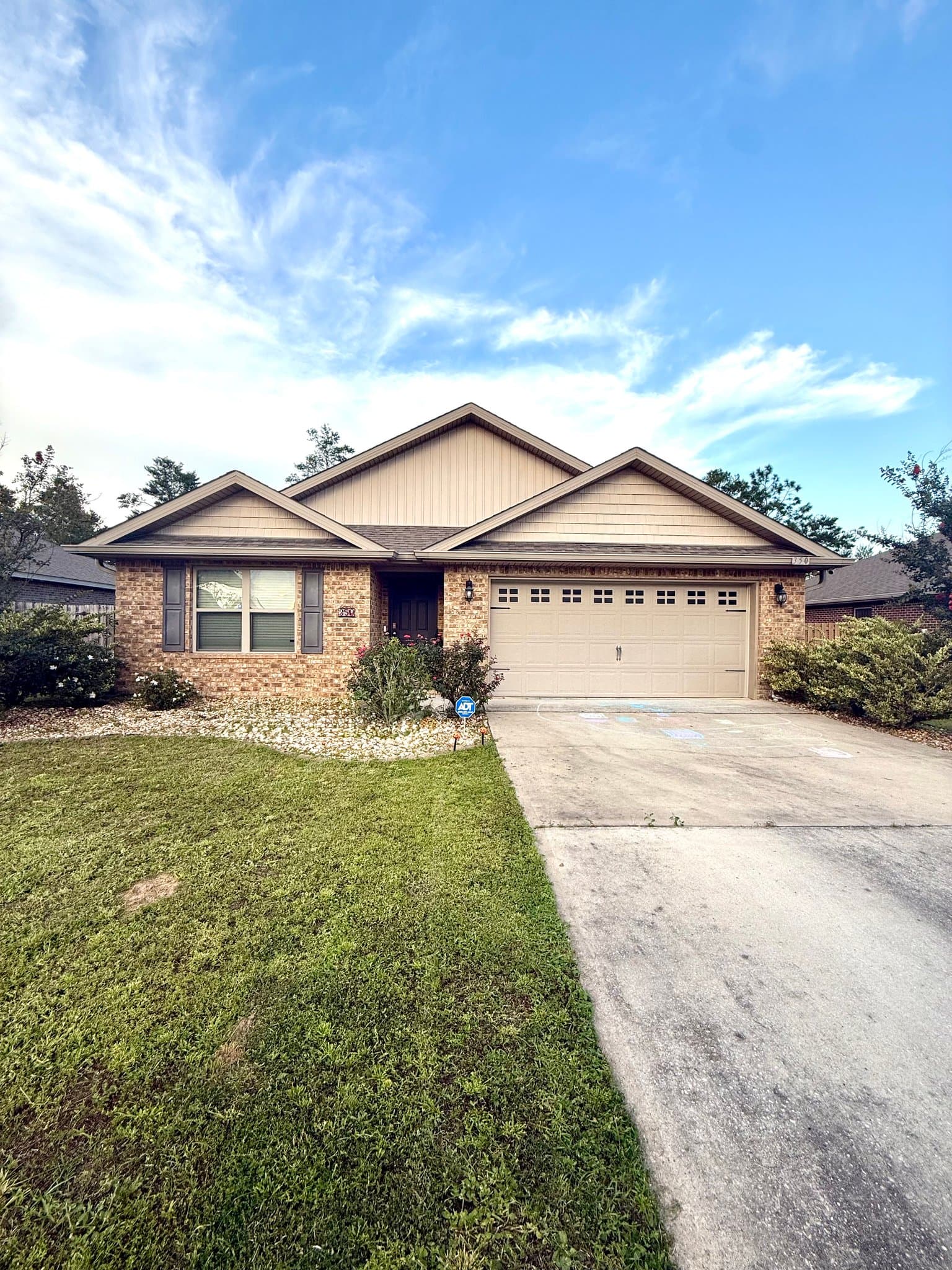 Crestview House: 350 Merlin Ct