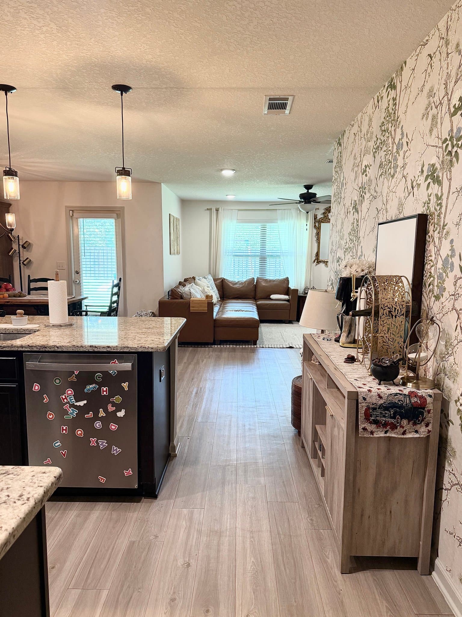 Crestview House: 350 Merlin Ct