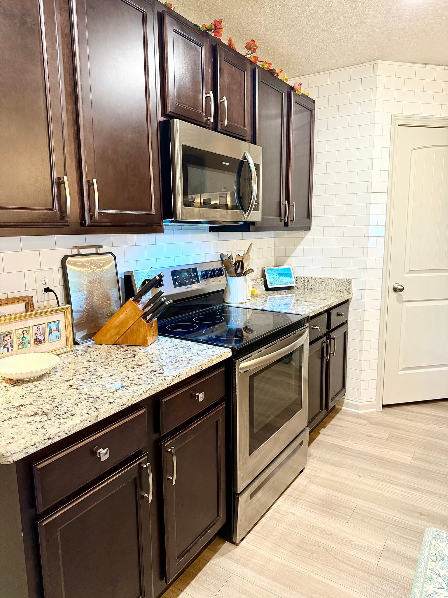 Crestview House: 350 Merlin Ct