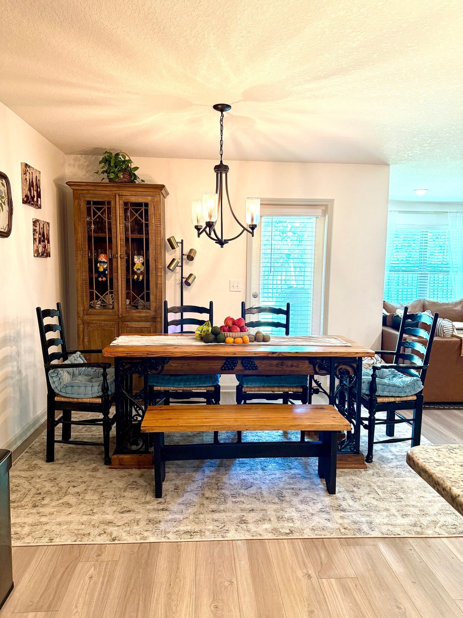 Crestview House: 350 Merlin Ct