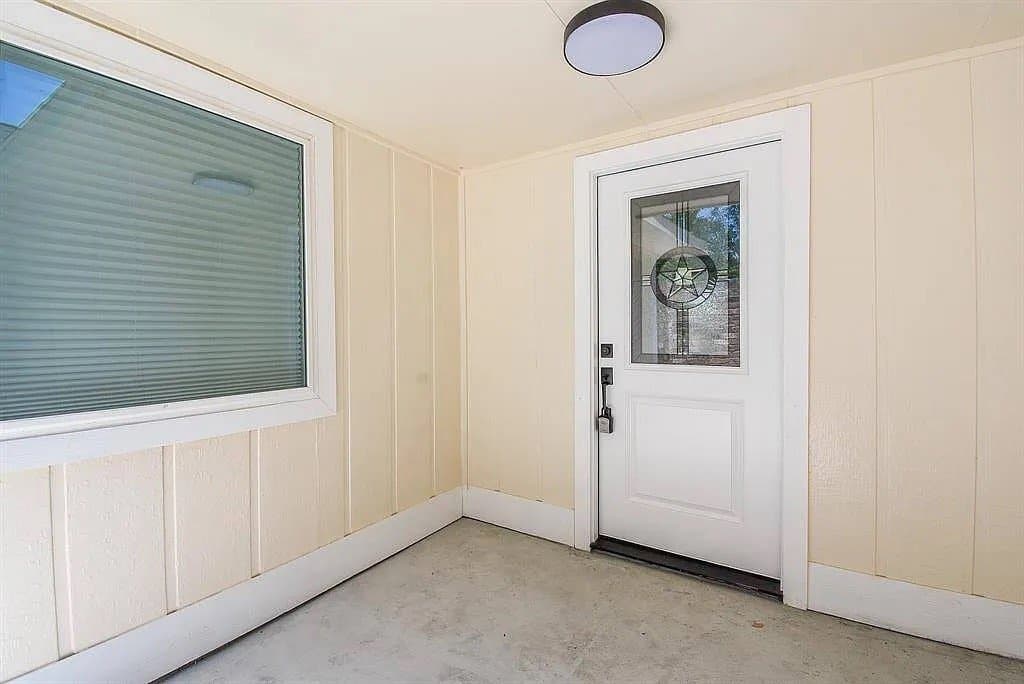 Houston House: 7418 Dew Mist Ln