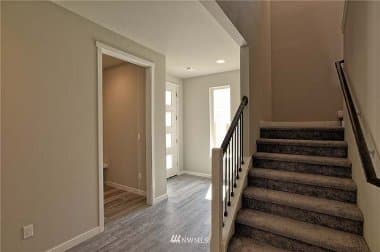 Marysville Single Room: 17741 26th DR NE