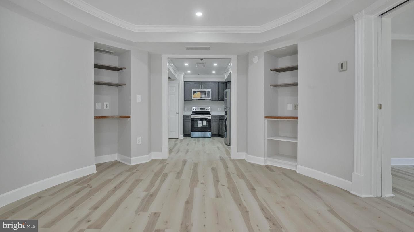 Washington Apartment: 1_8th Street, NE
