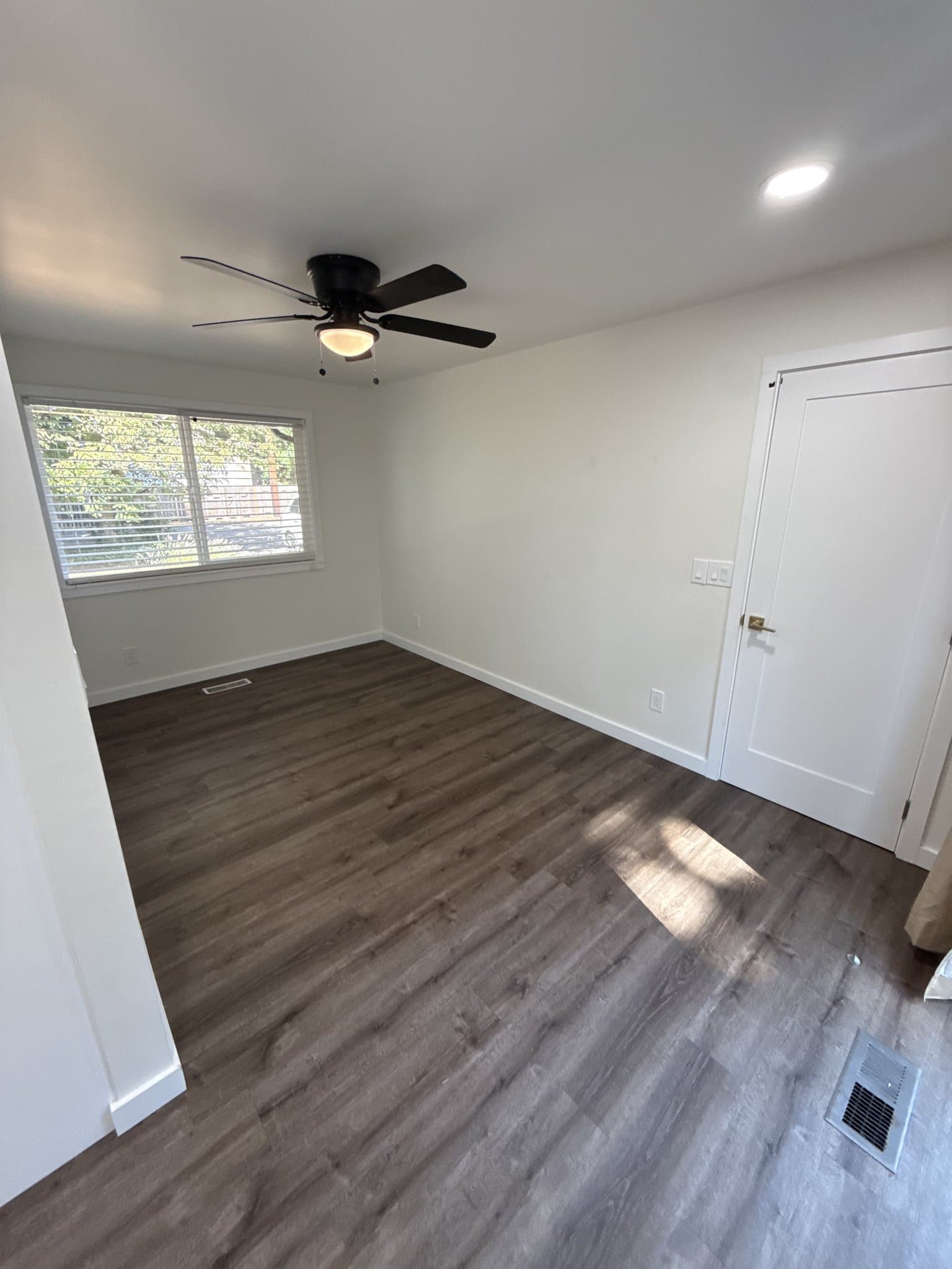 SeaTac House: 4239 S 184th PL