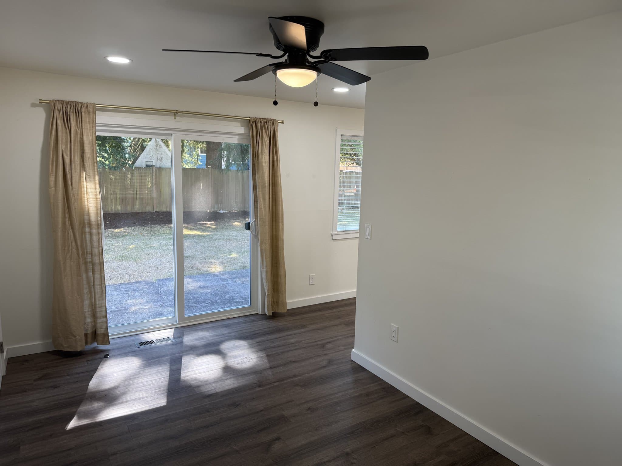 SeaTac House: 4239 S 184th PL