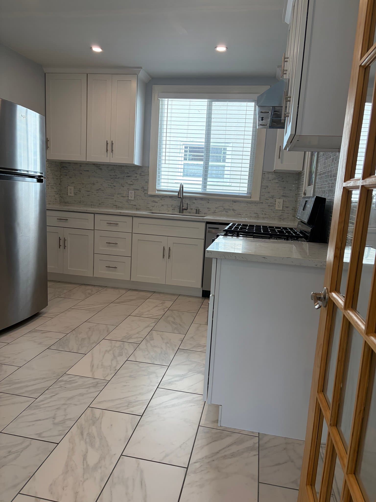 Oakland Apartment: 3815 Webster St.