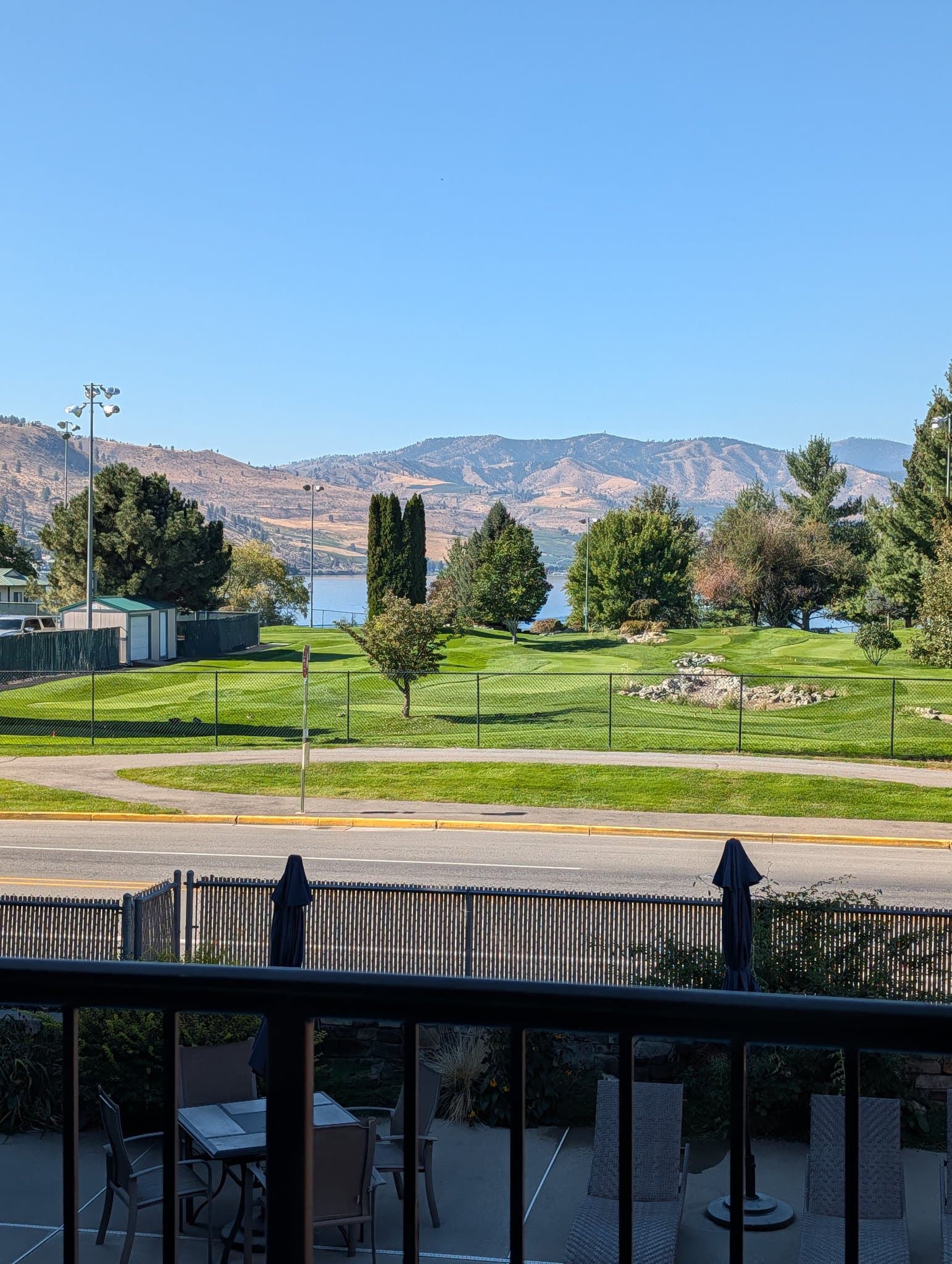 Chelan Condo: 420 W Manson Rd