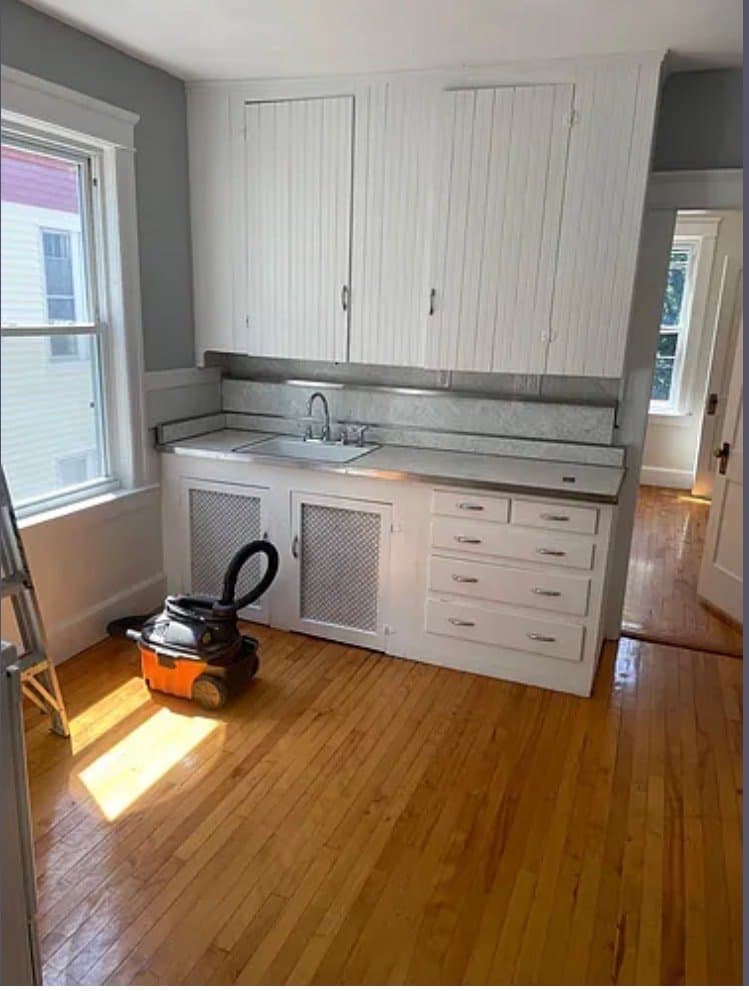 Worcester Apartment: 40 Abbott St
