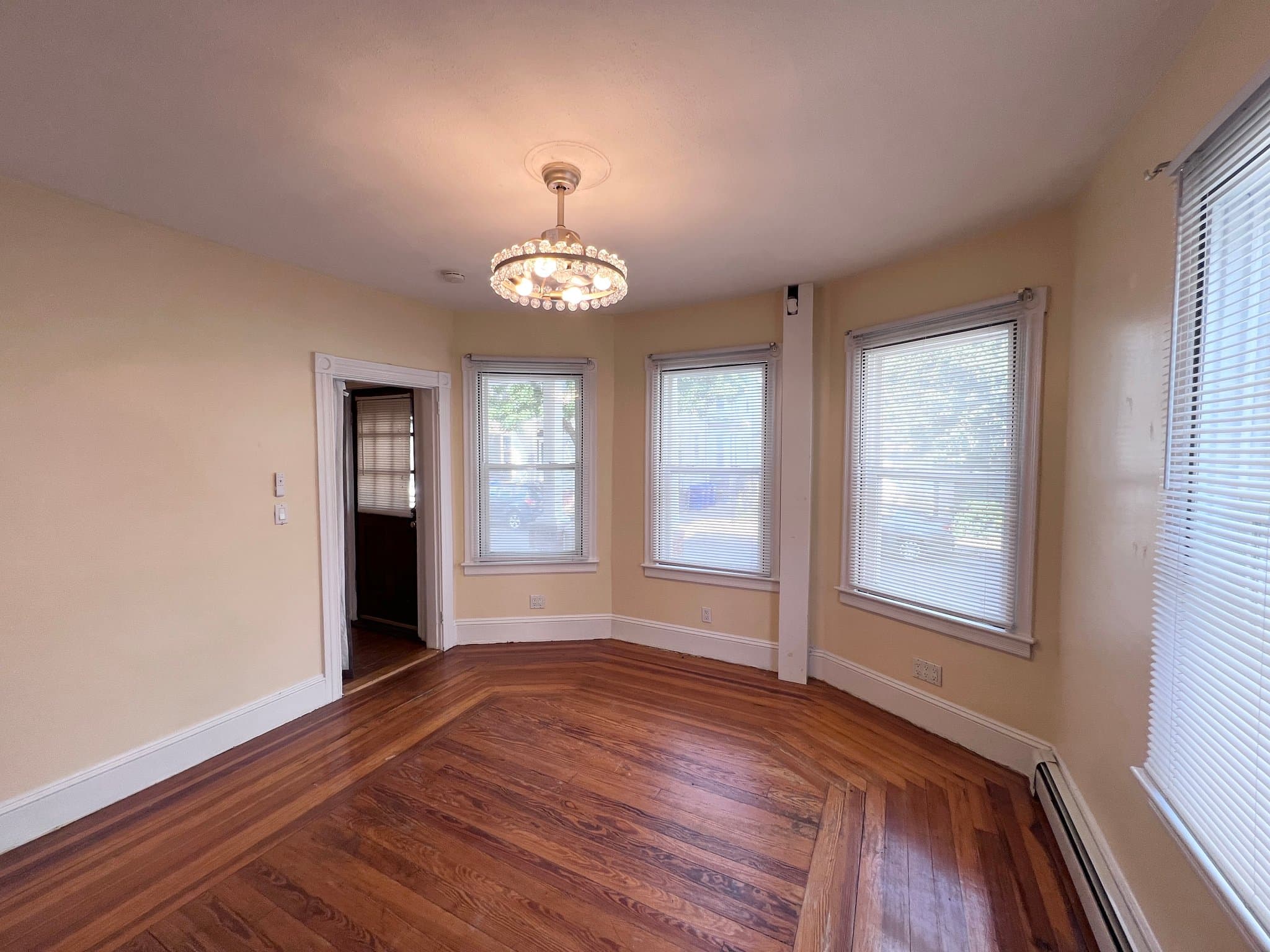 Providence Single Room: 85 Vinton Street