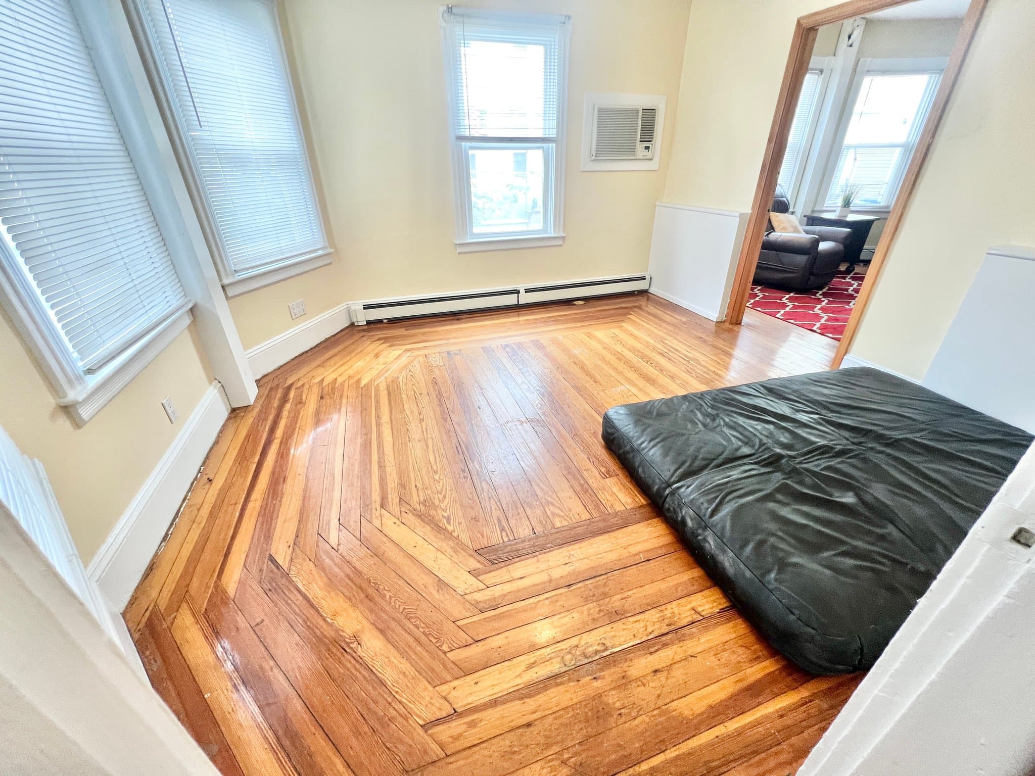 Providence Single Room: 85 Vinton Street