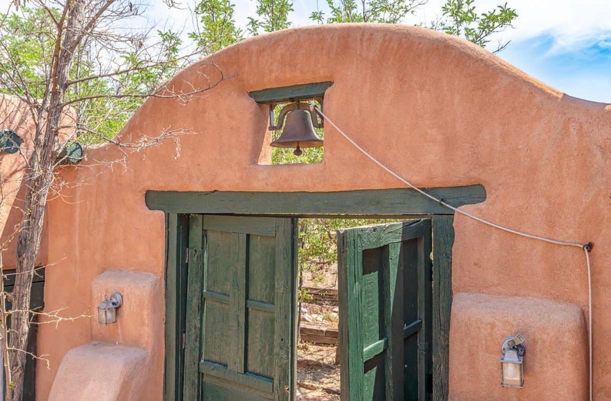 Santa Fe House: 18A Destierro Trail