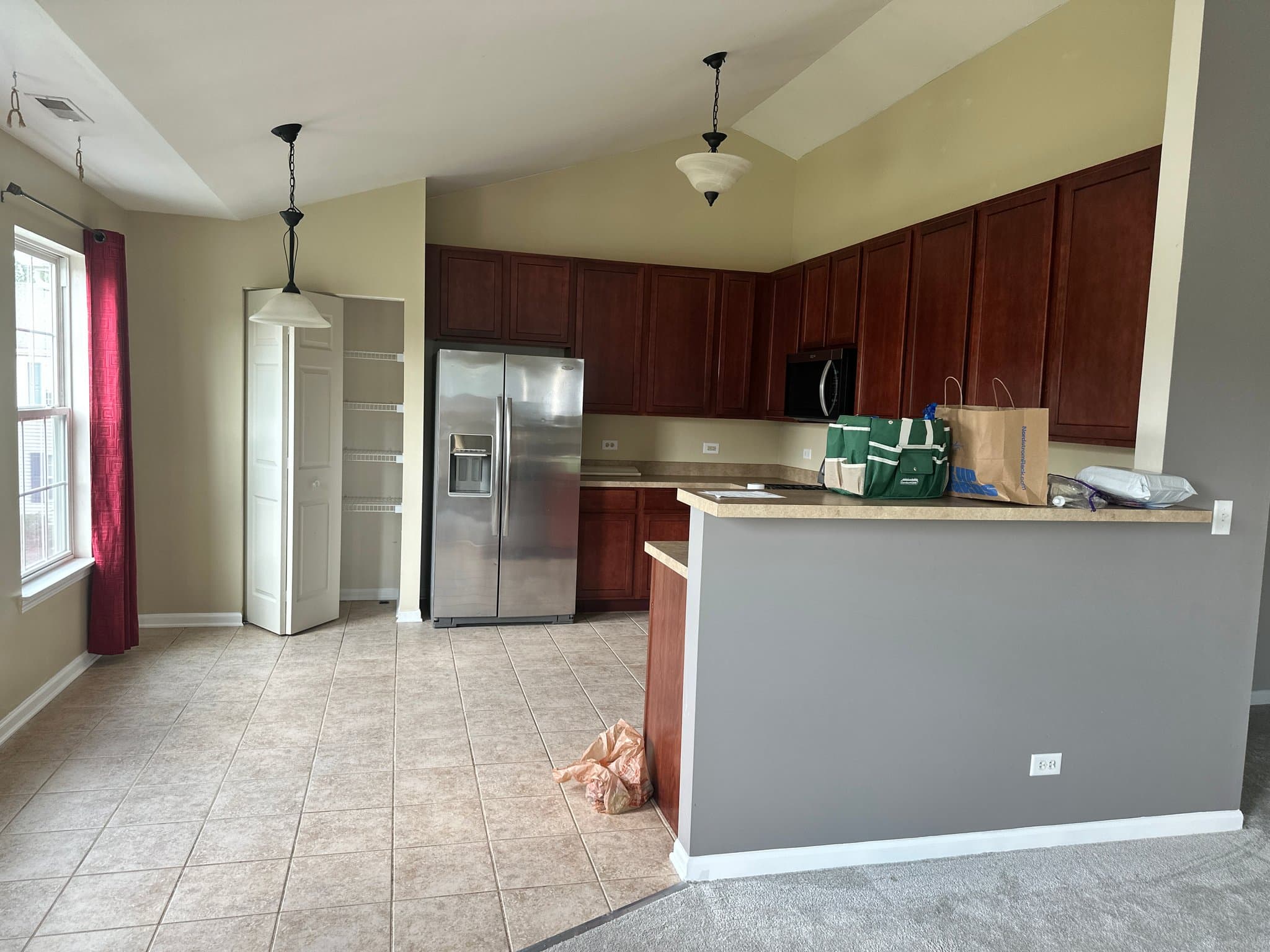 Lakemoor Townhome: 659 Arbor Cir