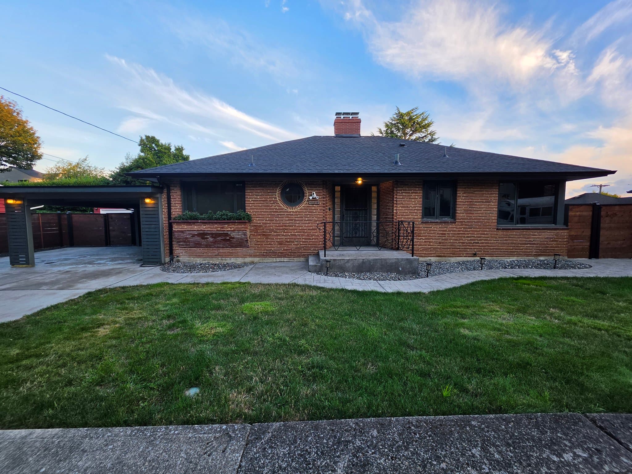 Camas House: 1114 NE 6th Ave