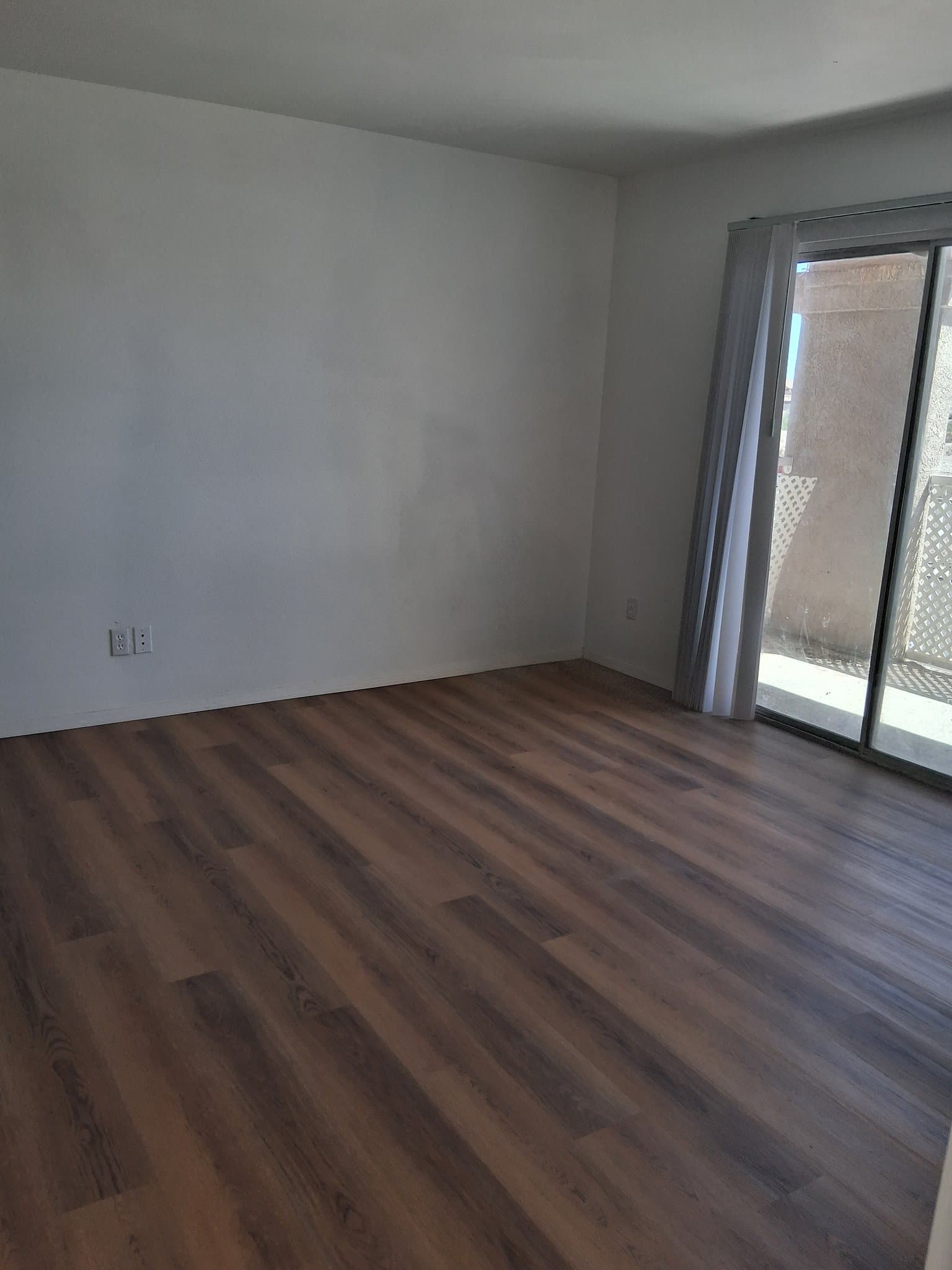 Needles Apartment: 1970 Clary Dr