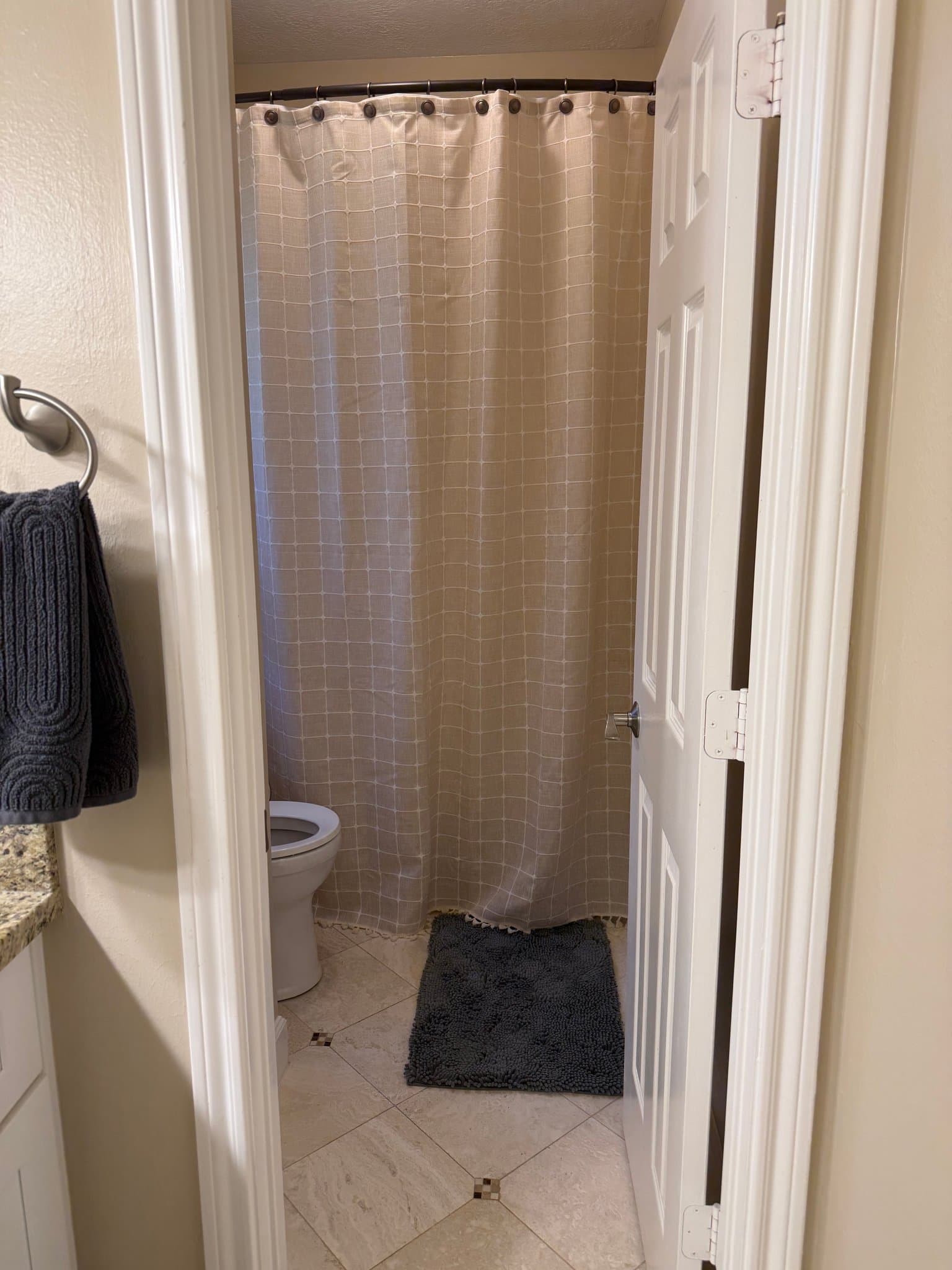 Houston Single Room: 17303 Amber Creek Ct