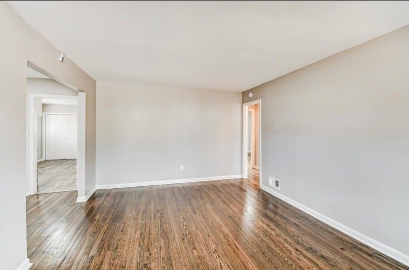 Birmingham House: 8436 9th Avenue South