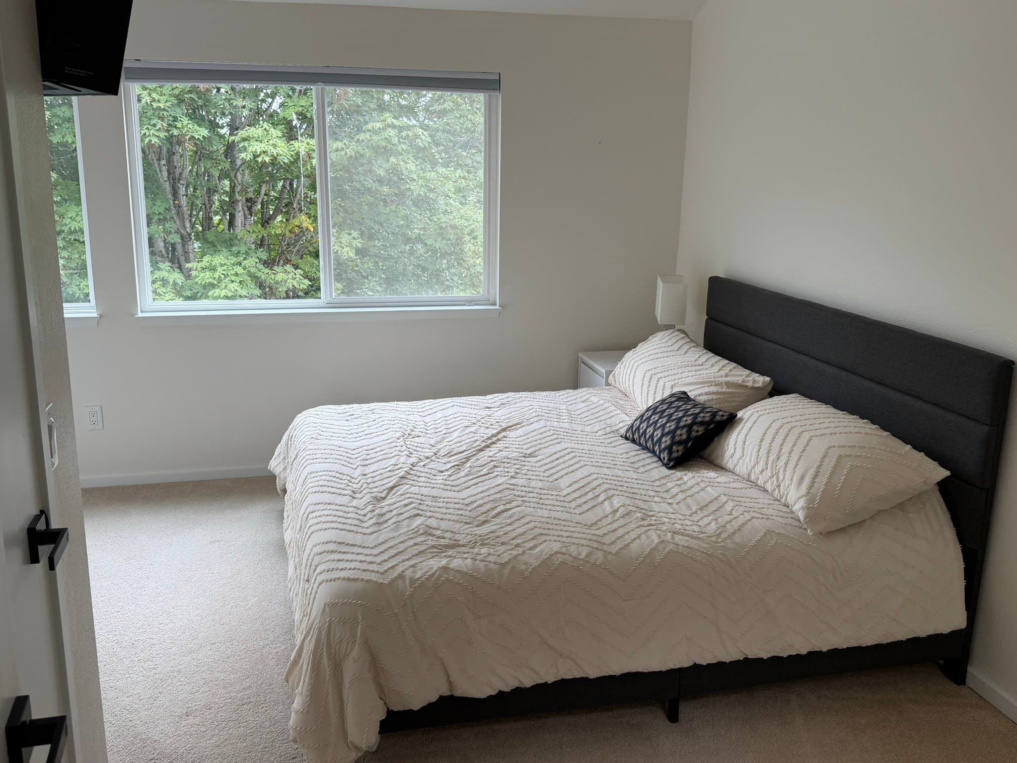 Renton Townhome: 2468 SE 8th PL