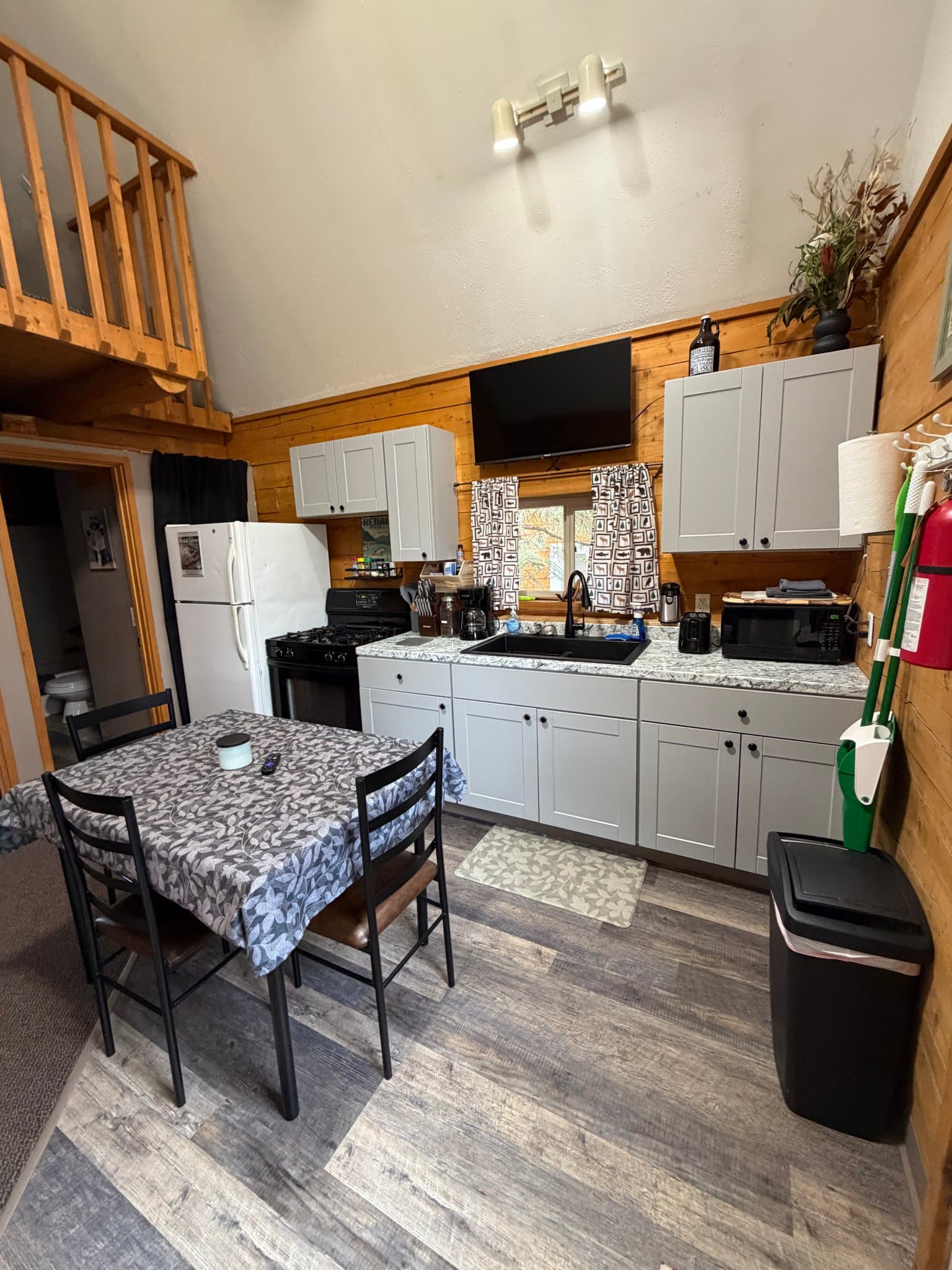 Ke Townhome: 1125 Angler Drive