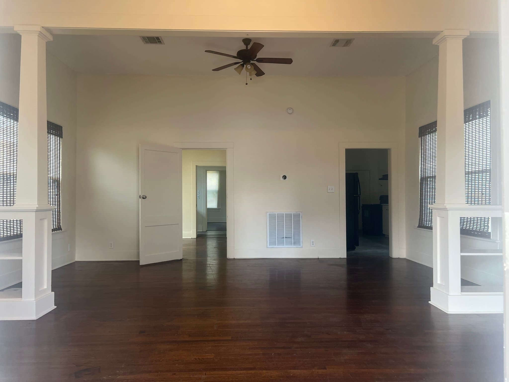 Lafayette House: 200 E Cypress St