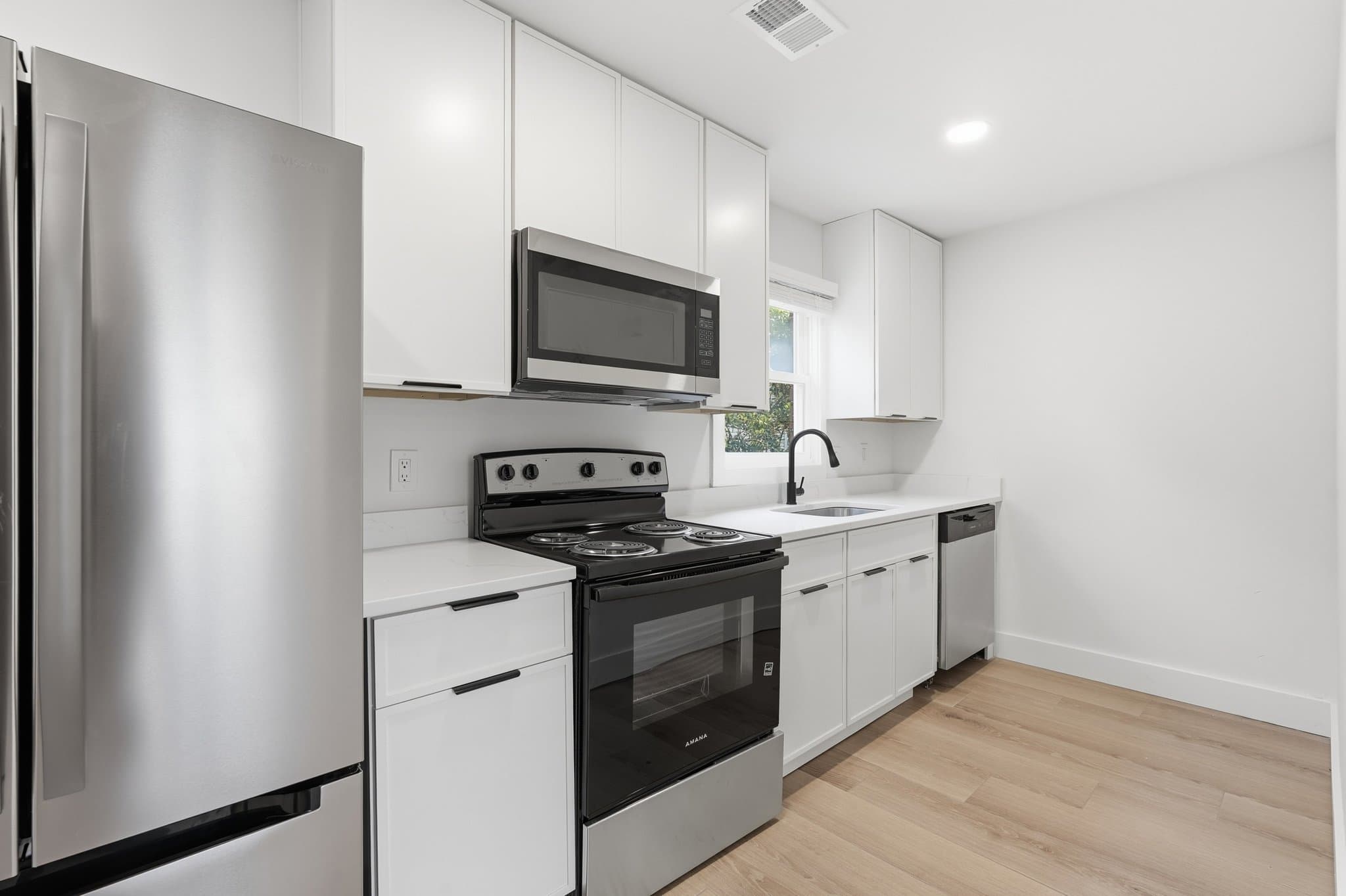 Myrtle Beach Townhome: 606 37th Ave N