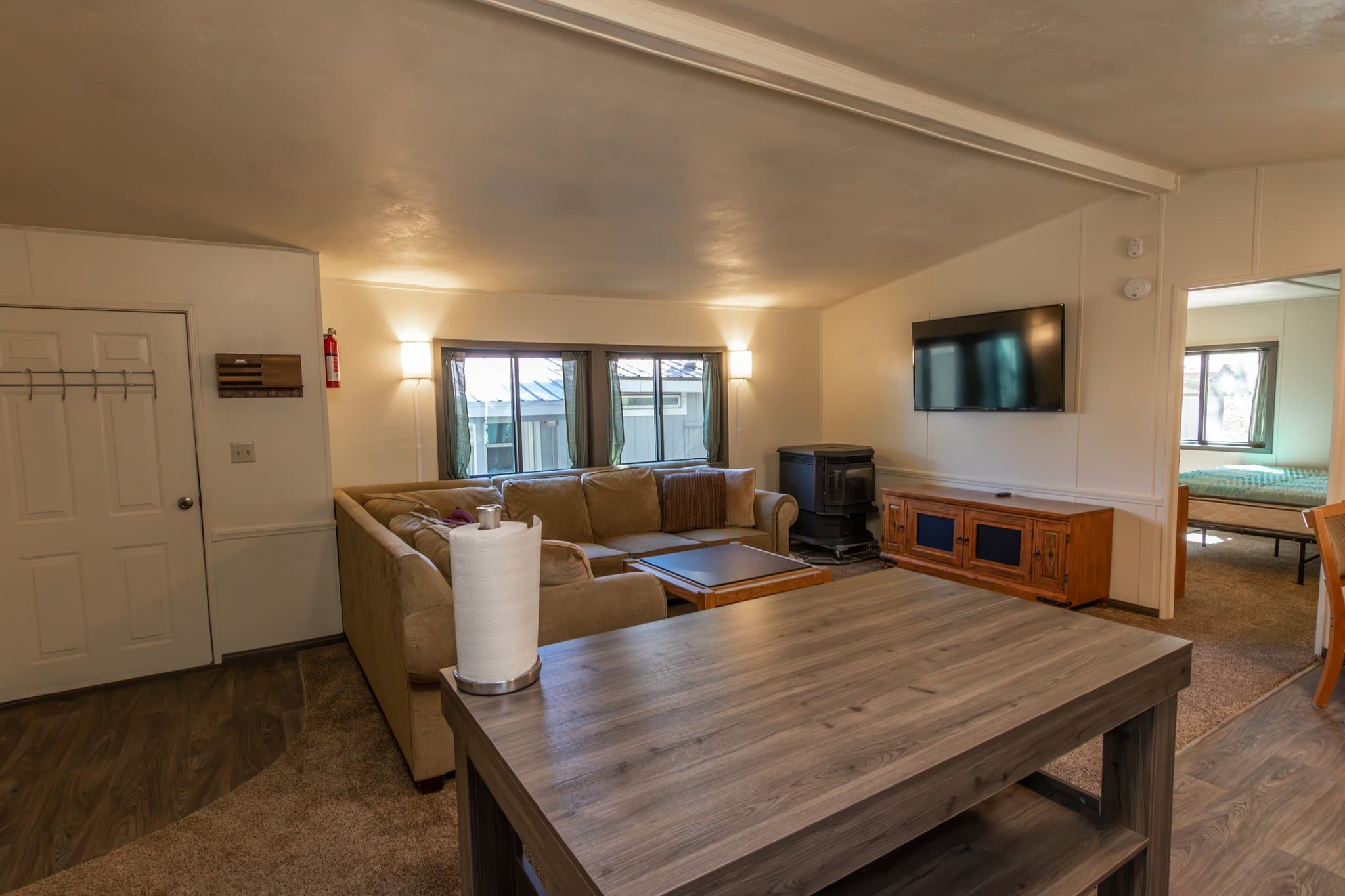 Mammoth Lakes Single Room: 100 Ski Trails Road