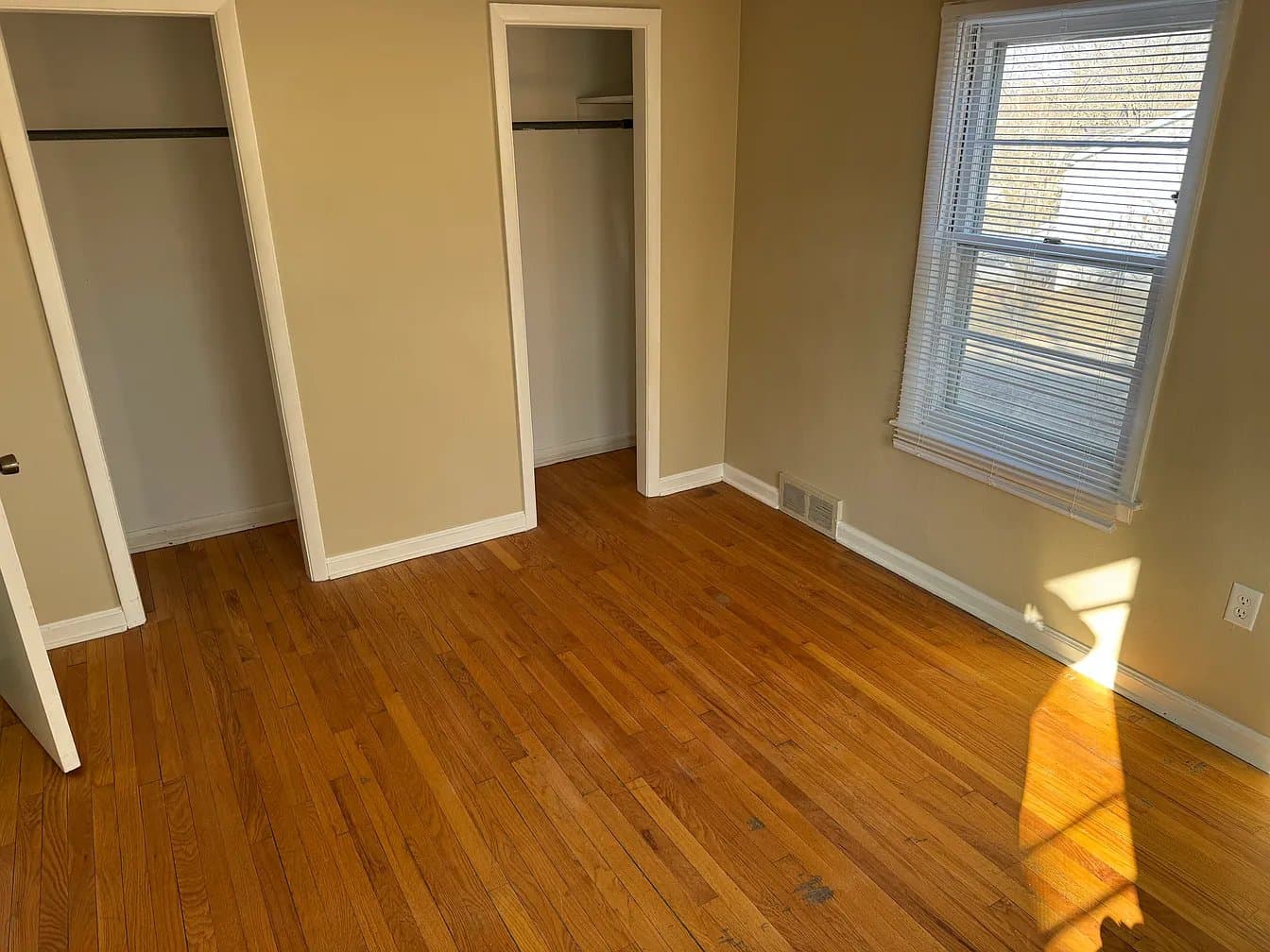 Madison Apartment: 922 Melvin Ct