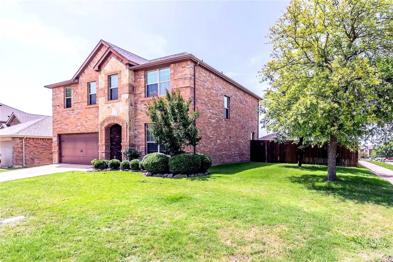 Melissa House: 3006 Pinecrest Dr