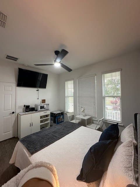 Orlando Single Room: 5095 Blue Flag Street