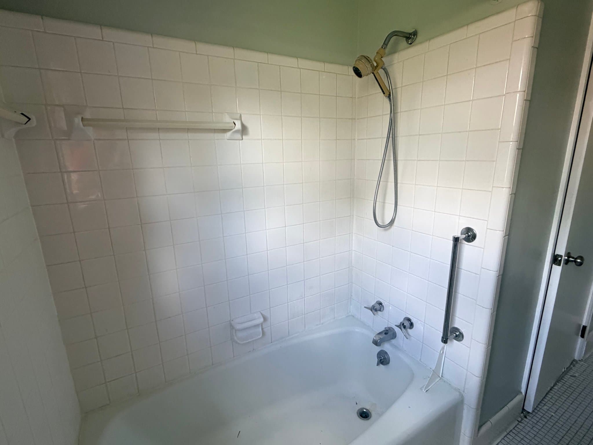 Albany House: 1718 Myrtle Rd