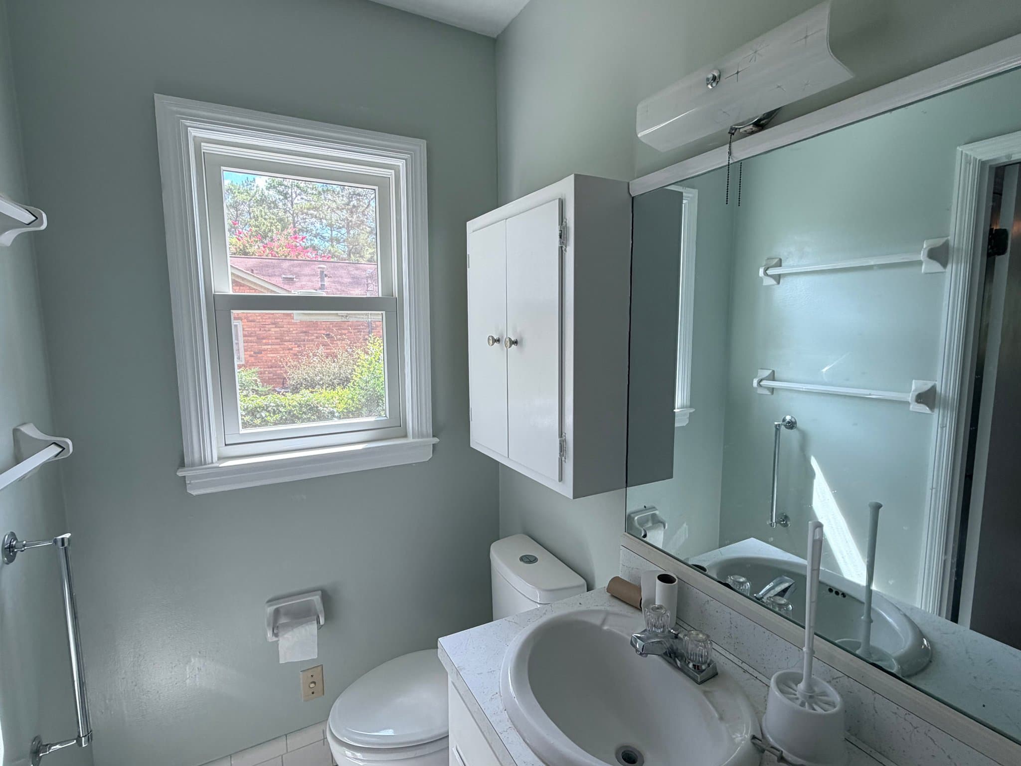 Albany House: 1718 Myrtle Rd