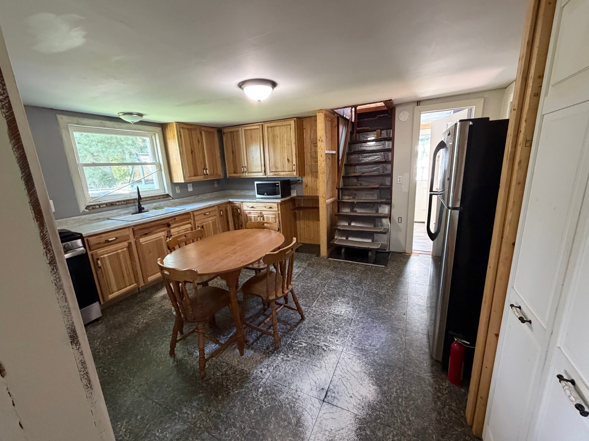 Mooers forks House: 11 pepper hill rd