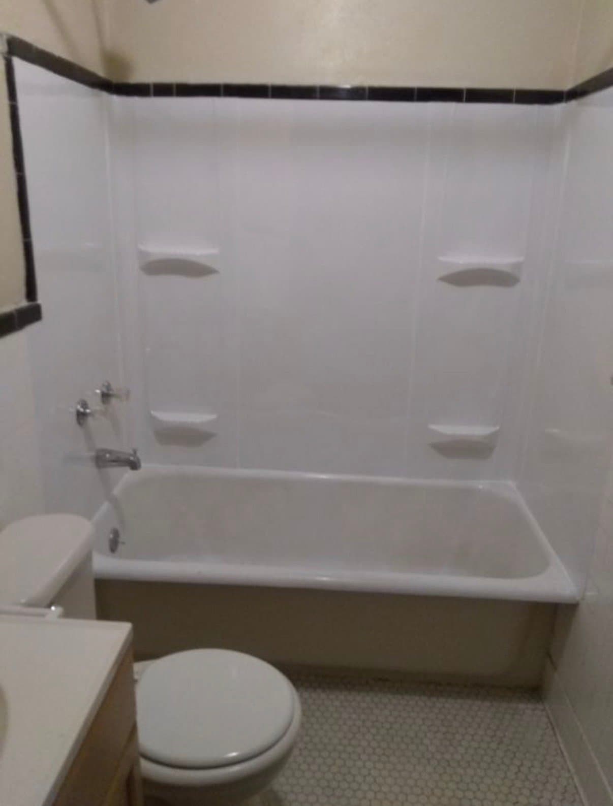 Rochester Apartment: 327 West Avenue