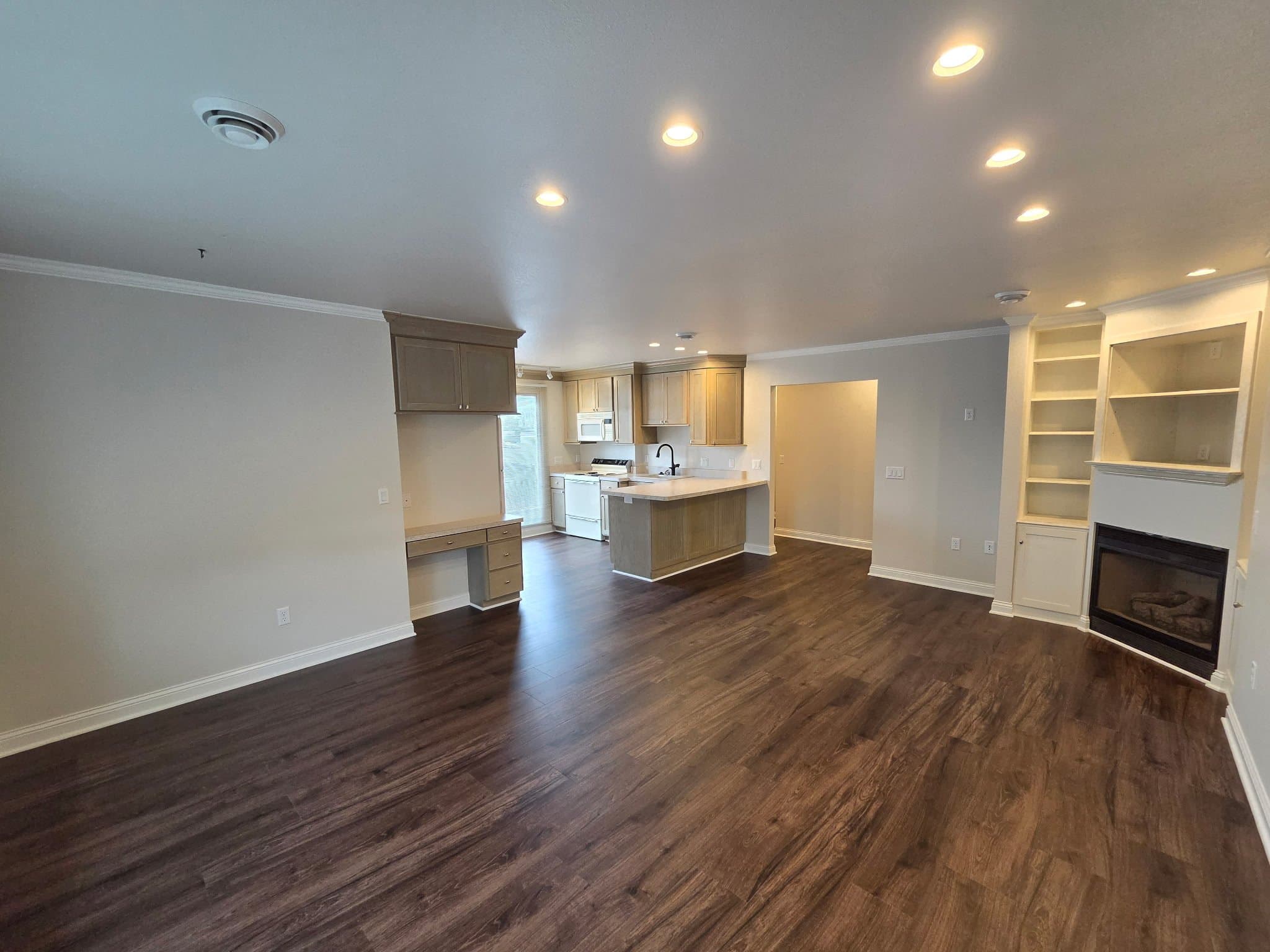 Sheboygan Apartment: 810 Erie Ave Apt #5