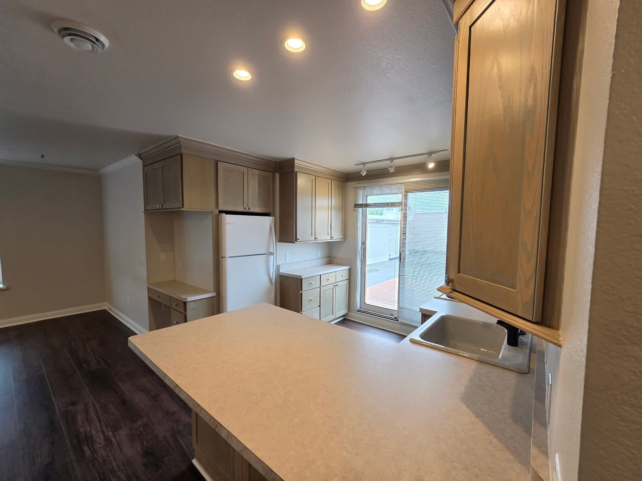 Sheboygan Apartment: 810 Erie Ave Apt #5