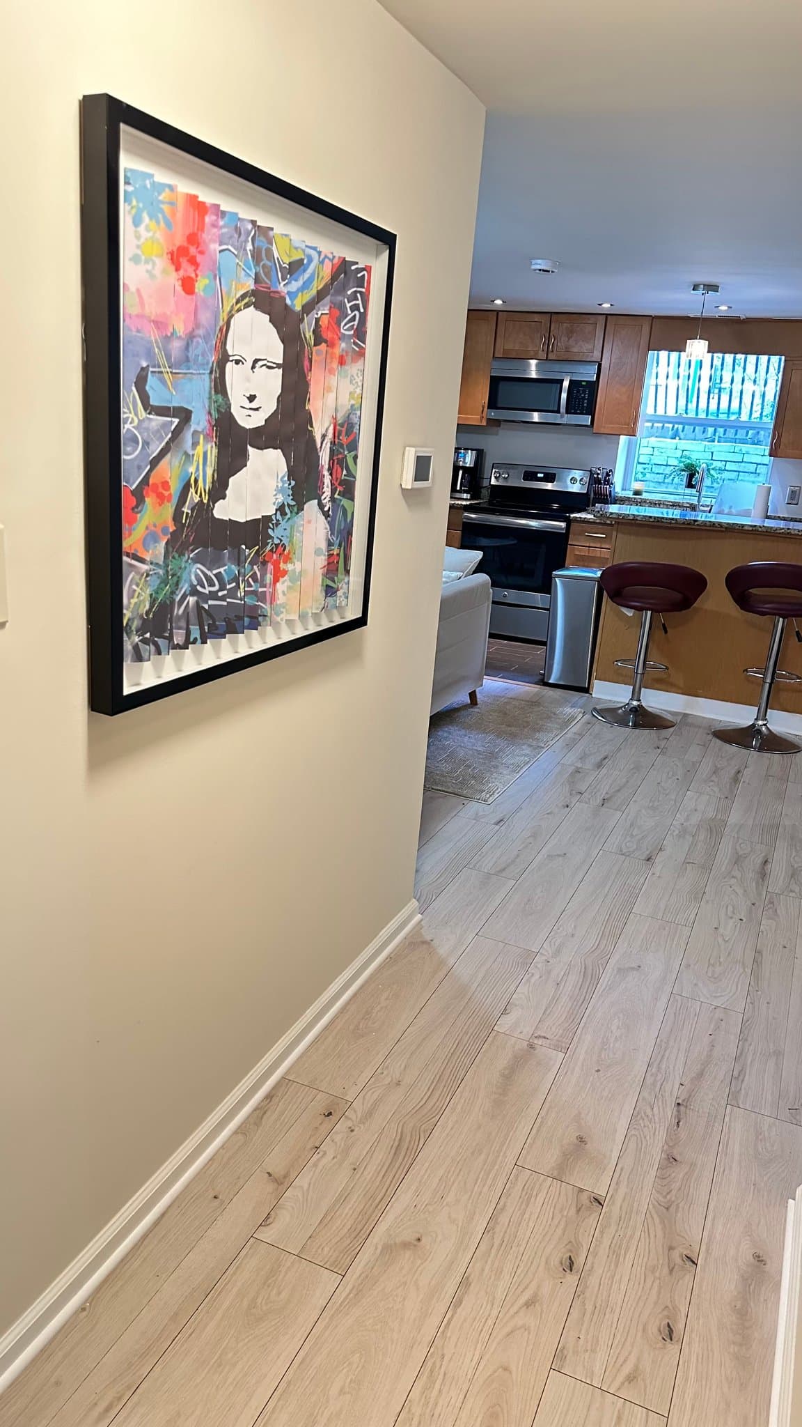 Washington Apartment: 18 R St NE