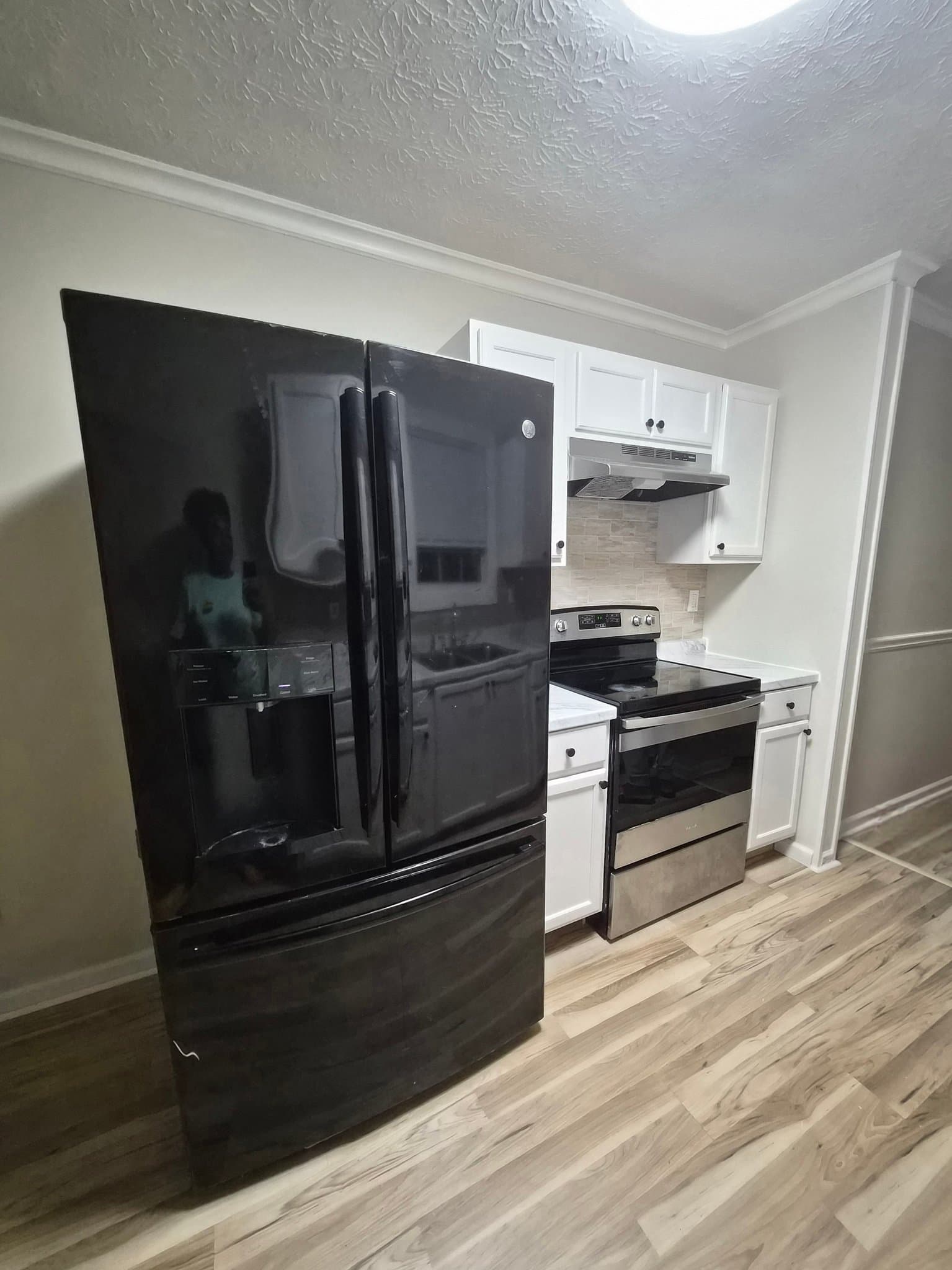 Newnan House: 23 Potomac Trl