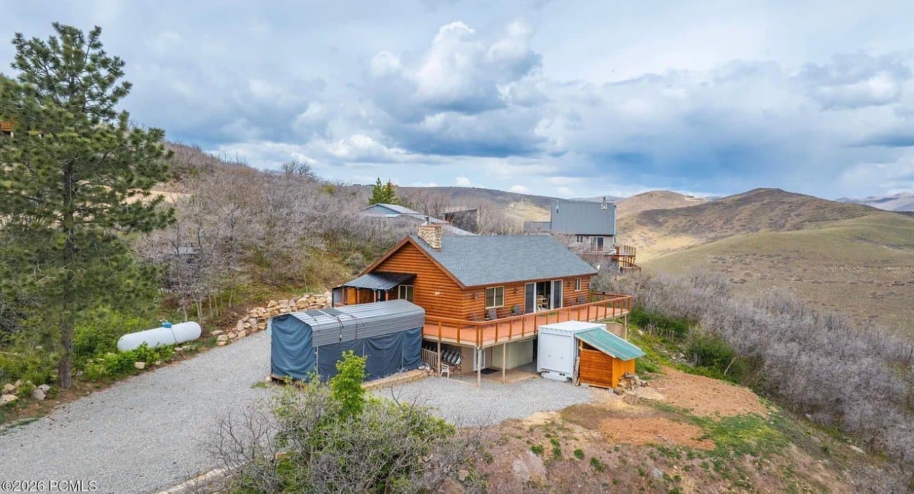 Coalville House: 4038 Rockport Blvd