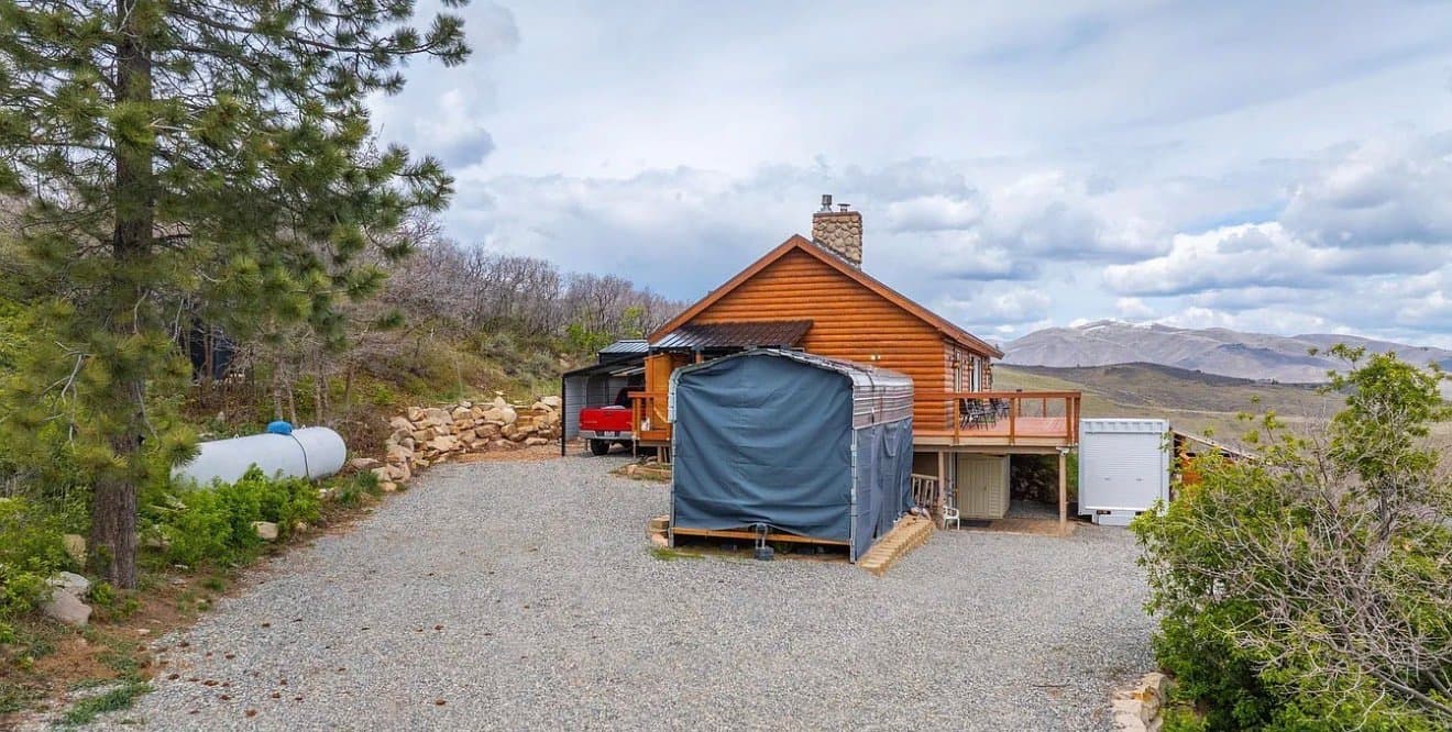 Coalville House: 4038 Rockport Blvd