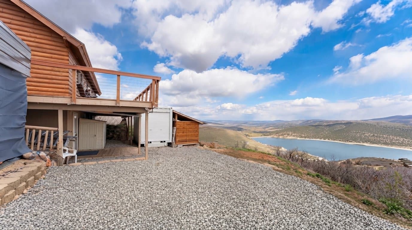 Coalville House: 4038 Rockport Blvd